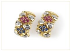 PAIRE DE BOUCLES D'OREILLES