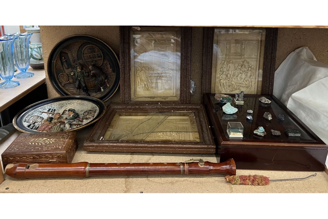 A collection of rock samples and case together with Ivorex panels, continental pottery chargers, - Image 1 of 2