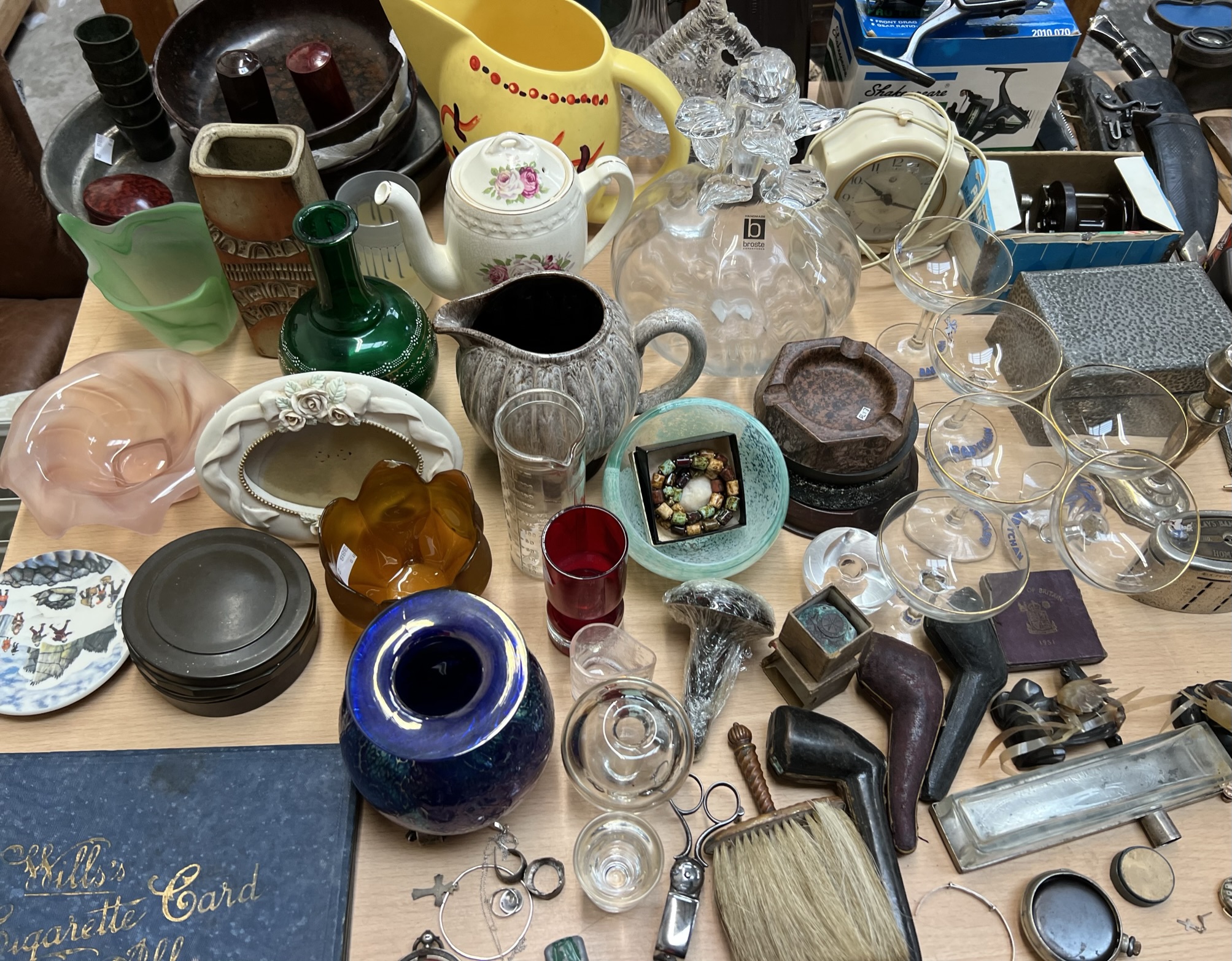 A sea fishing rod together with reels, pipes, coins, cigarette cards, ceramics, - Image 2 of 3