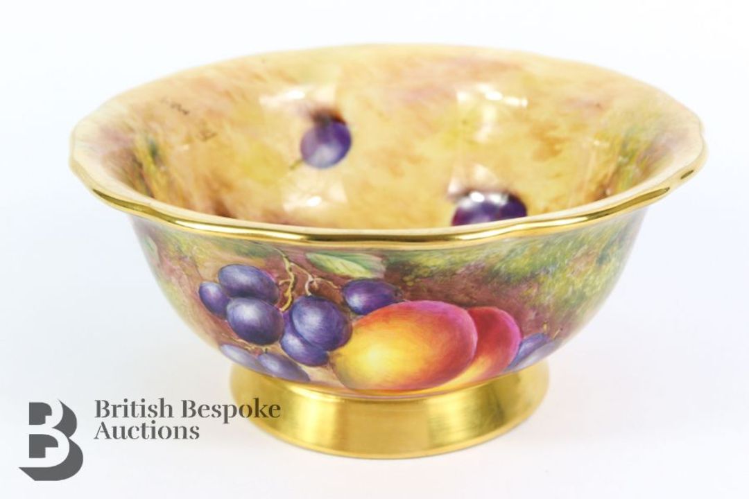 Royal Worcester Fallen Fruit Bowl - Image 2 of 13