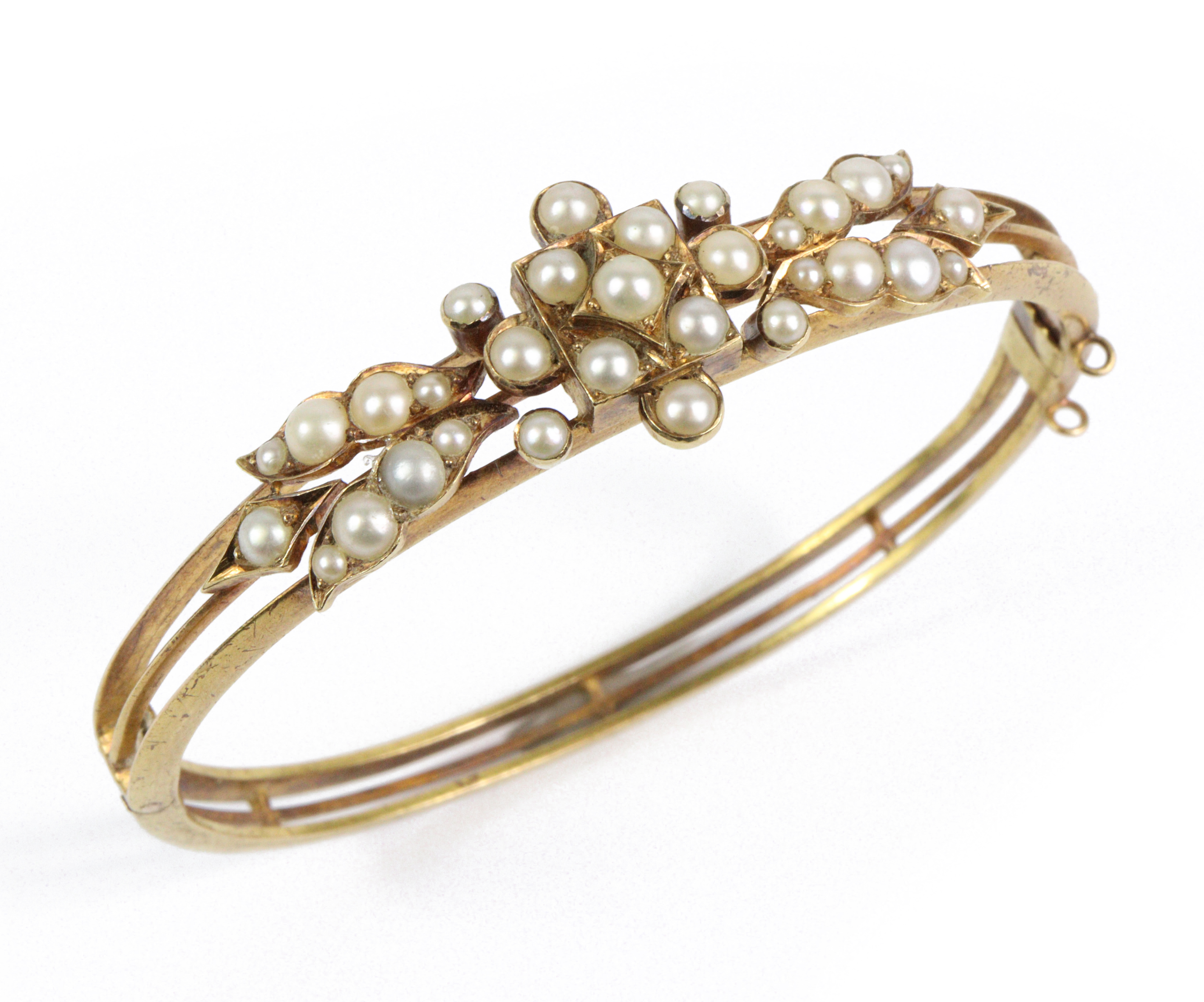 Edwardian 14/15ct Gold Pearl Bangle - Image 5 of 5