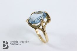 9ct Yellow Gold Blue Topaz Ring