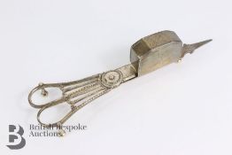 George III Silver Wick Trim and Snuff