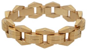 A continental 1950s 18ct yellow gold bracelet