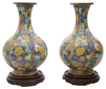 A pair of Chinese cloisonne enamel vases and a bowl