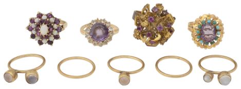 Nine assorted rings