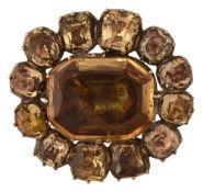 A Georgian topaz and yellow gold cluster brooch