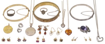 Assorted jewellery including six pair of ear studs, most gem-se