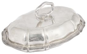 A Finnish .813 silver entree dish and cover