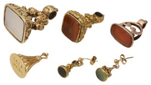 A small collection of early 19th century gold cased and hardstone seal fob