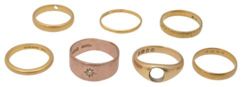 Four 22ct yellow gold wedding bands plus three further gold bands