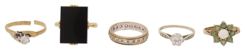 A collection of 9ct rings