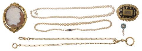 Sm collection of jewellery including; mourning brooch, pinchbeck cameo brooch, chain, cultured pearl