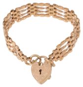 A 9ct four bar gate bracelet