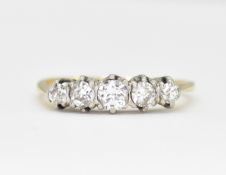 18CT GOLD & DIAMOND 5 STONE RING