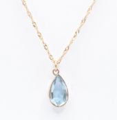 9CT GOLD & AQUAMARINE PENDANT NECKLACE