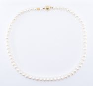 SCHOEFFEL PEARL & 18CT GOLD NECKLACE