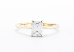 HALLMARKED 18CT GOLD & DIAMOND SOLITAIRE RING