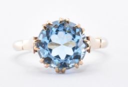 VINTAGE 9CT GOLD & BLUE PASTE DRESS RING