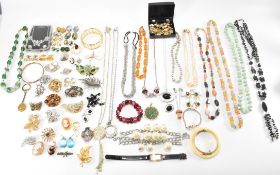 COLLECTION OF VINTAGE COSTUME JEWELLERY