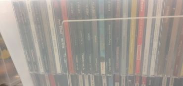 LARGE COLLECTION OF APPROXIMATELY 200 MUSIC CD'S