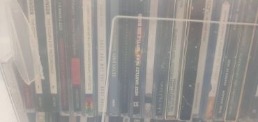 LARGE COLLECTION OF APPROX 200 MUSIC CD'S