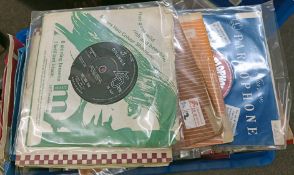 LARGE COLLECTION APPROX 500+ 45'S VINYL SINGLES