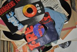 LARGE PRIVATE COLLECTION OF 45'S / SINGLES RECORDS 300+