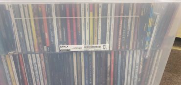 LARGE COLLECTION OF APPROXIMATELY 200 MUSIC CD'S