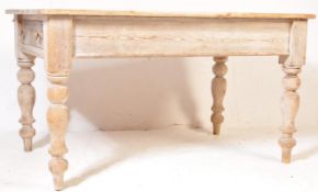 19TH CENTURY VICTORIAN PINE KITCHEN TABLE