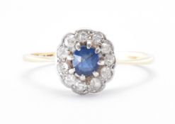18CT GOLD SAPPHIRE & DIAMOND RING