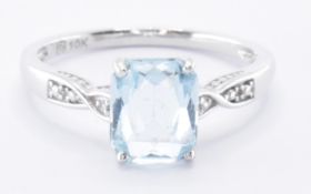10CT WHITE GOLD AQUAMARINE & DIAMOND RING