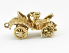 HALLMARKED 9CT GOLD BRACELET CAR CHARM