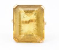 9CT GOLD & CITRINE DRESS RING