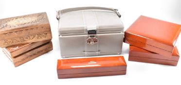 GROUP OF JEWELLERY & RING BOXES