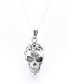 SILVER SKULL PENDANT NECKLACE