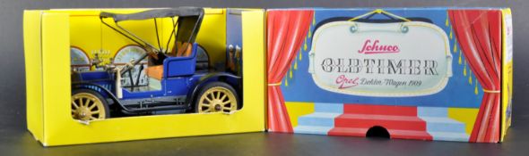 VINTAGE GERMAN SCHUCO MADE TINPLATE CLOCKWORK OPAL CAR