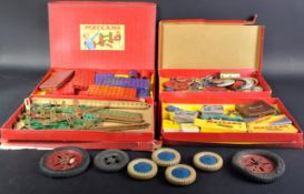 COLLECTION OF VINTAGE MECCANO CONSTRUCTOR SET PIECES
