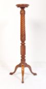 VICTORIAN 19TH CENTURY MAHOGANY TORCHERE PLANT STAND