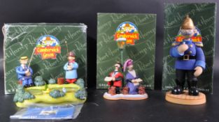 CAMBERWICK GREEN – ROBERT HARROP – FIGURINES / STATUES