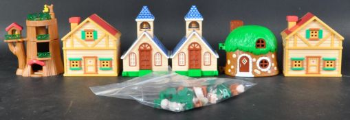 COLLECTION OF VINTAGE SYLVANIAN FAMILIES ' LITTLE WORLDS ' PLAYSETS