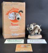 WALLACE & GROMIT - ROBERT HARROP - LIMITED EDITION FIGURINE