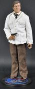 VINTAGE SIDESHOW TOY COLLECTIBLES JAMES BOND ACTION FIGURE