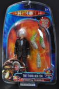 DOCTOR WHO - CHARACTER OPTIONS - THIRD DOCTOR ACTION FIGURE SET