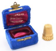 ANTIQUE VICTORIAN YELLOW METAL THIMBLE