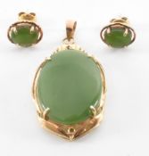 GOLD & NEPHRITE PENDANT & EARRINGS