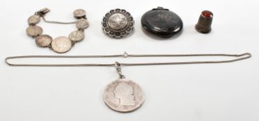 ASSORTMENT OF SILVER & WHITE METAL JEWELLERY INCLUDING CHARLES HORNER