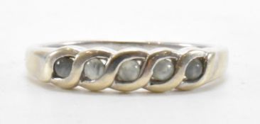 HALLMARKED 9CT WHITE GOLD & CATS EYE CHRYSOBERYL RING