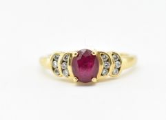 HALLMARKED 18CT GOLD RUBY & DIAMOND