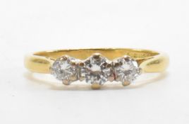 HALLMARKED 18CT GOLD & DIAMOND THREE STONE RING